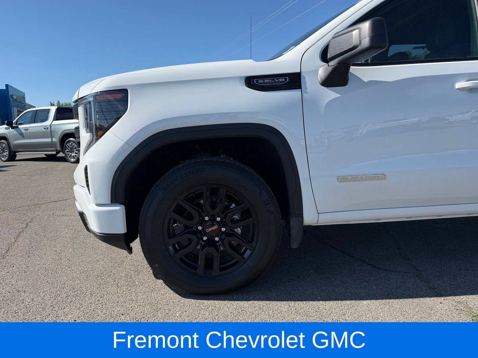 2025 GMC Sierra 1500 Elevation