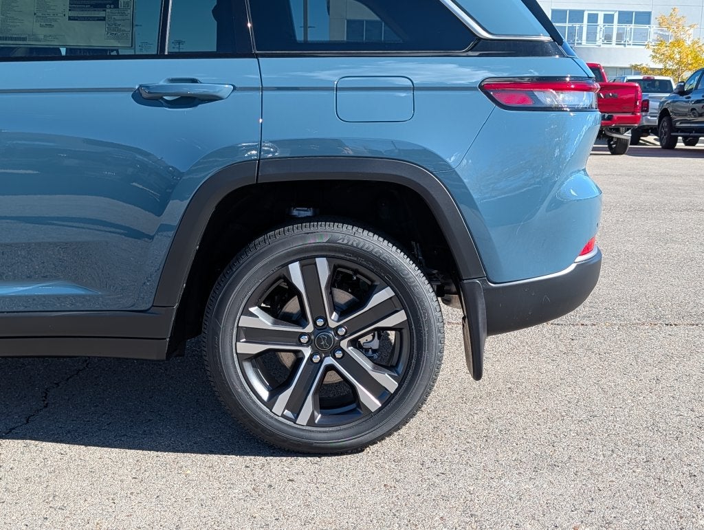 2027 Jeep Grand Cherokee LIMITED 4X4