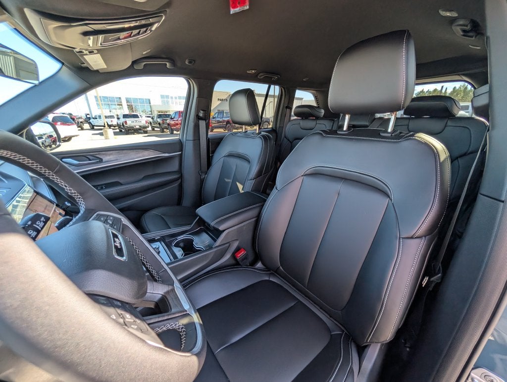 2027 Jeep Grand Cherokee LIMITED 4X4