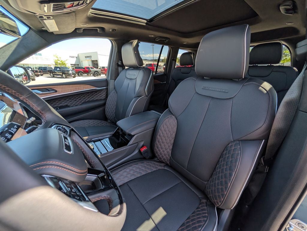 2026 Jeep Grand Cherokee Summit