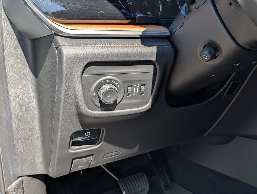 2026 Jeep Grand Cherokee Summit