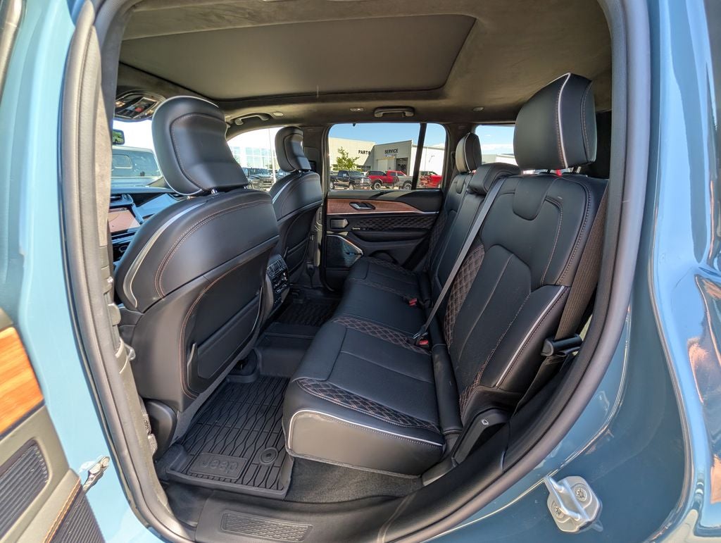 2026 Jeep Grand Cherokee Summit