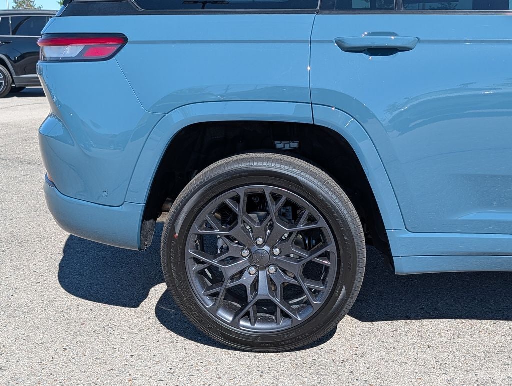 2026 Jeep Grand Cherokee Summit