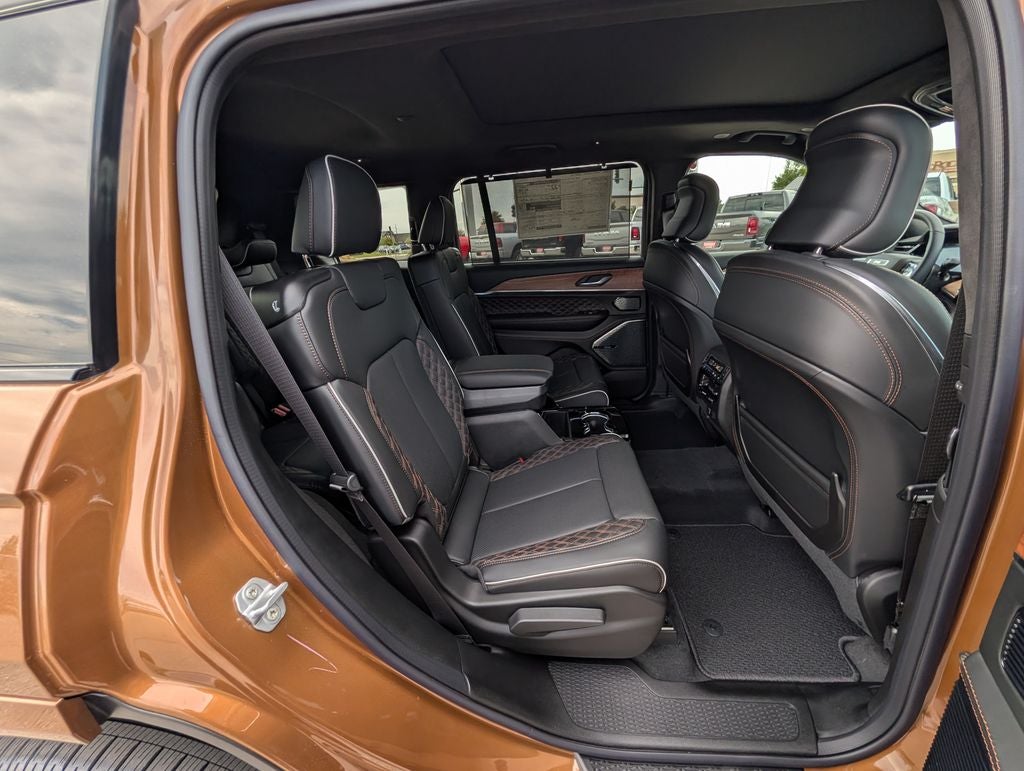 2026 Jeep Grand Cherokee L Summit