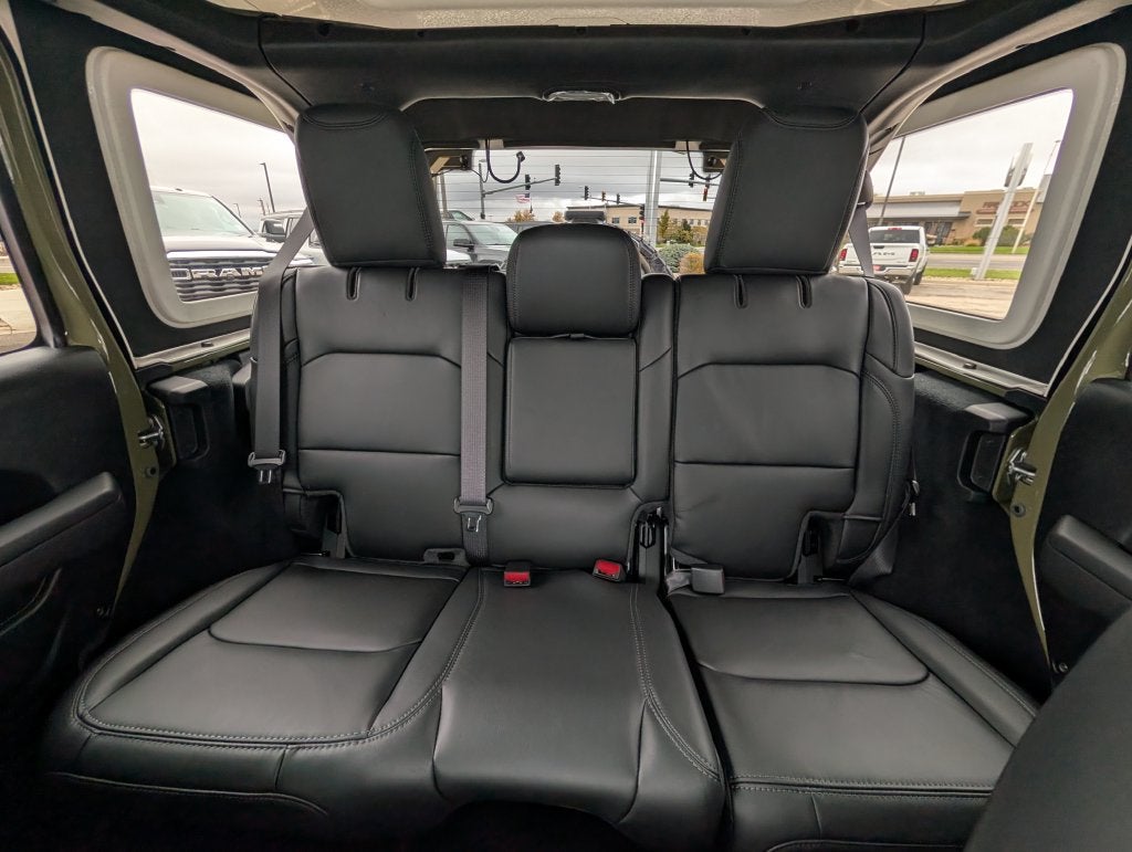 2027 Jeep Wrangler 4-DOOR MOAB
