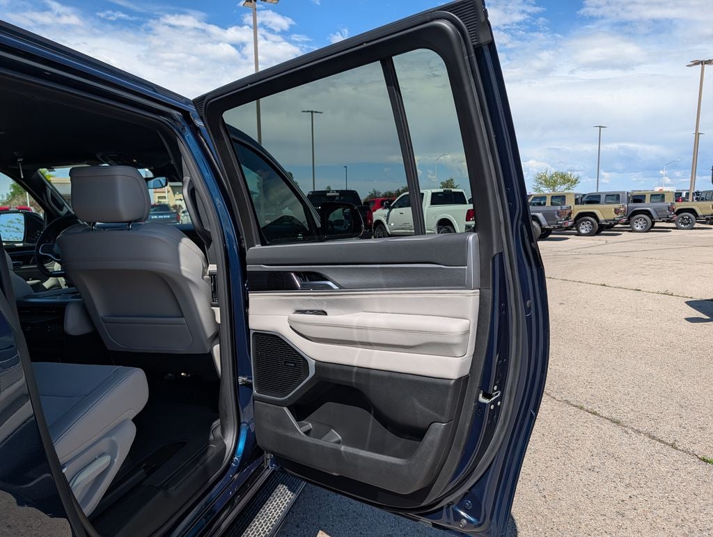 2026 Jeep Grand Wagoneer 4x4
