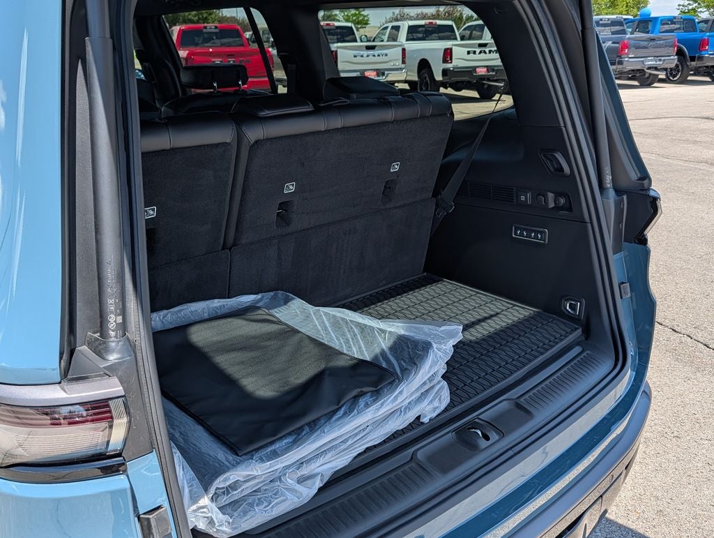 2026 Jeep Grand Wagoneer Upland