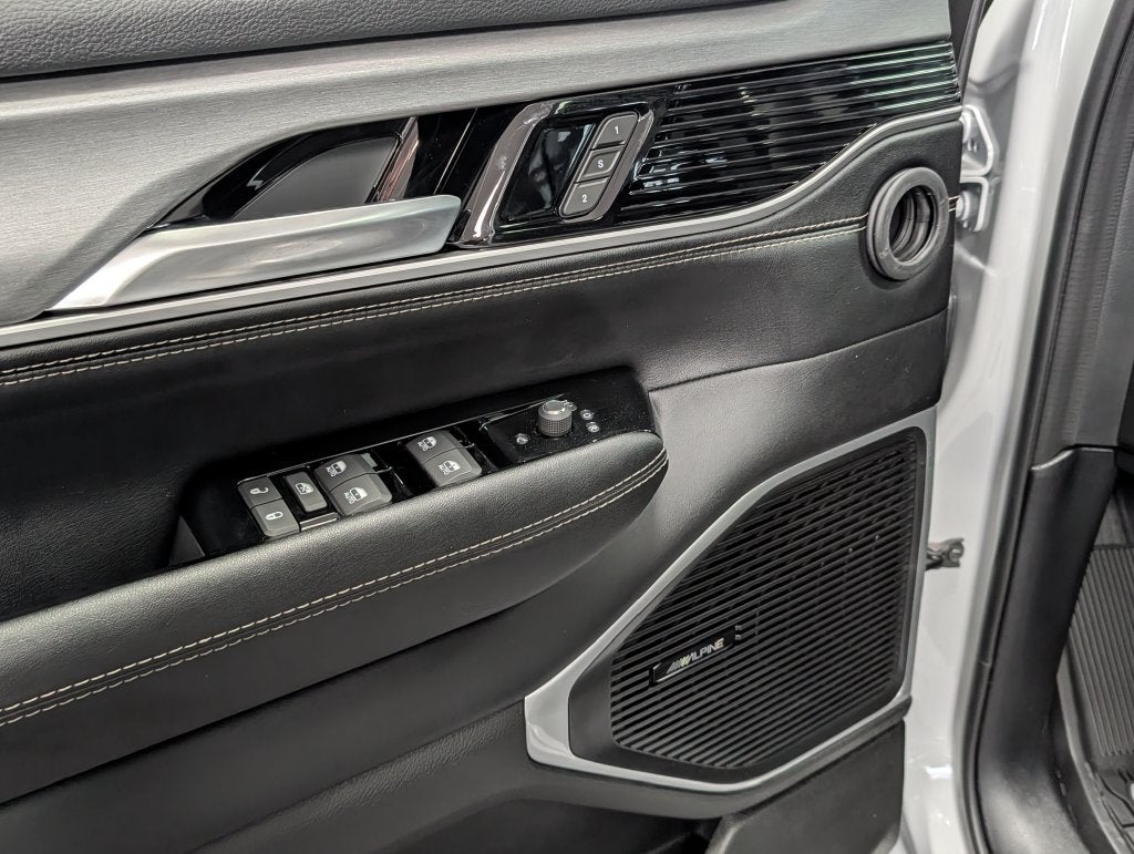 2026 Jeep Grand Wagoneer Upland