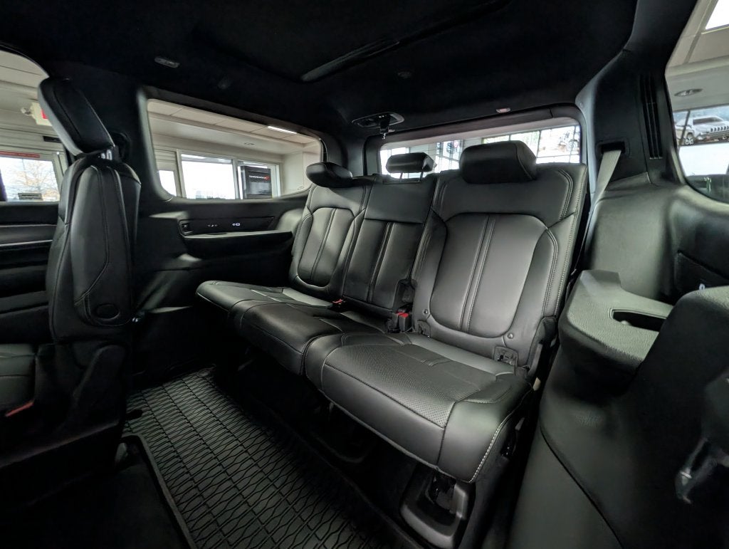 2026 Jeep Grand Wagoneer Upland