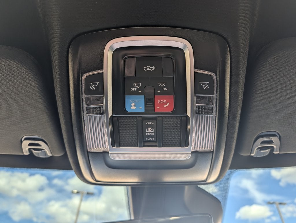 2027 RAM 1500 1500 BIG HORN CREW CAB 4X4 5'7' BOX