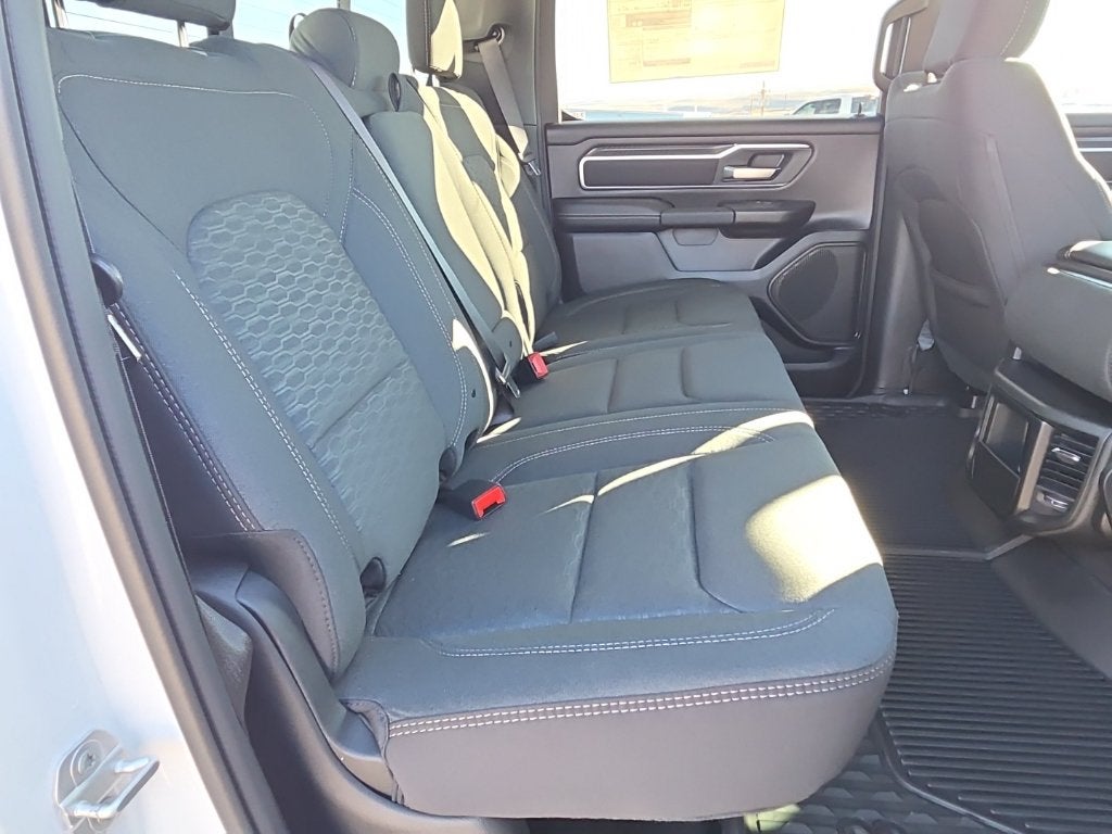2026 RAM 1500 1500 BIG HORN CREW CAB 4X4 5'7' BOX