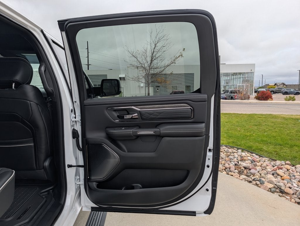 2027 RAM 1500 1500 LIMITED CREW CAB 4X4 5'7' BOX