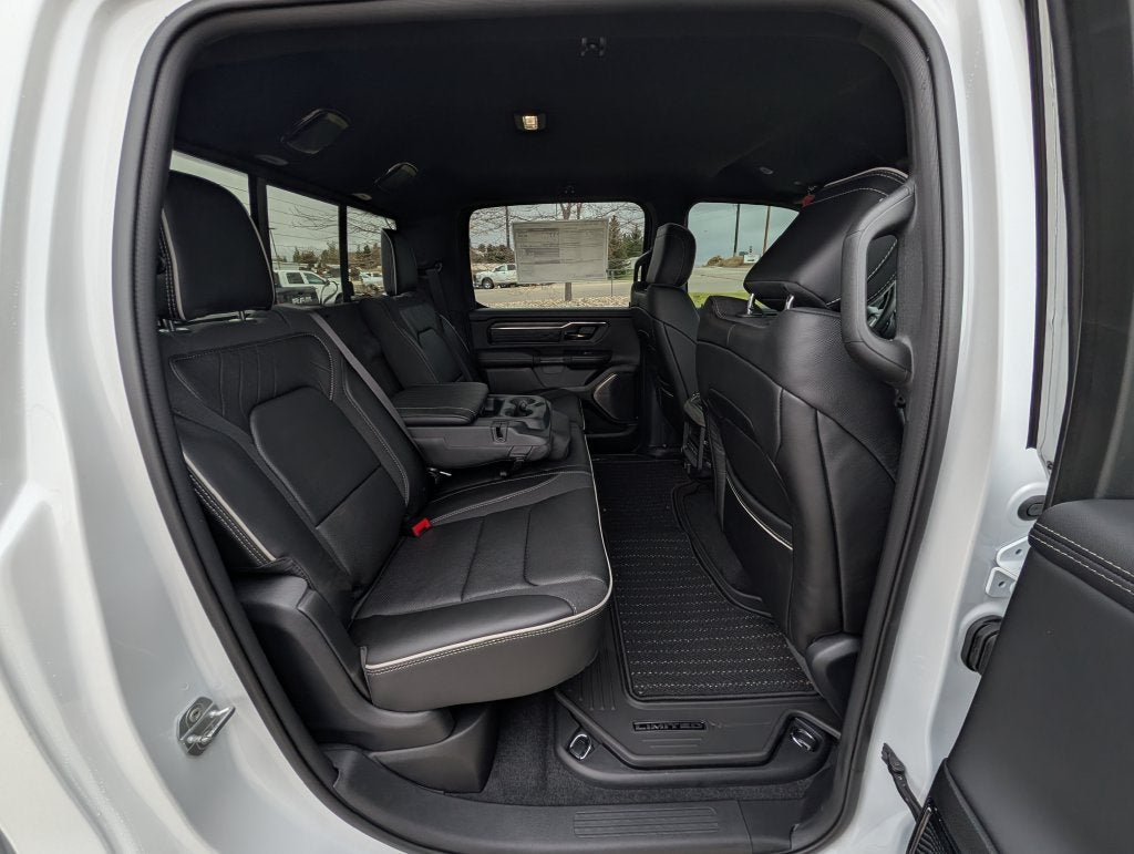 2027 RAM 1500 1500 LIMITED CREW CAB 4X4 5'7' BOX