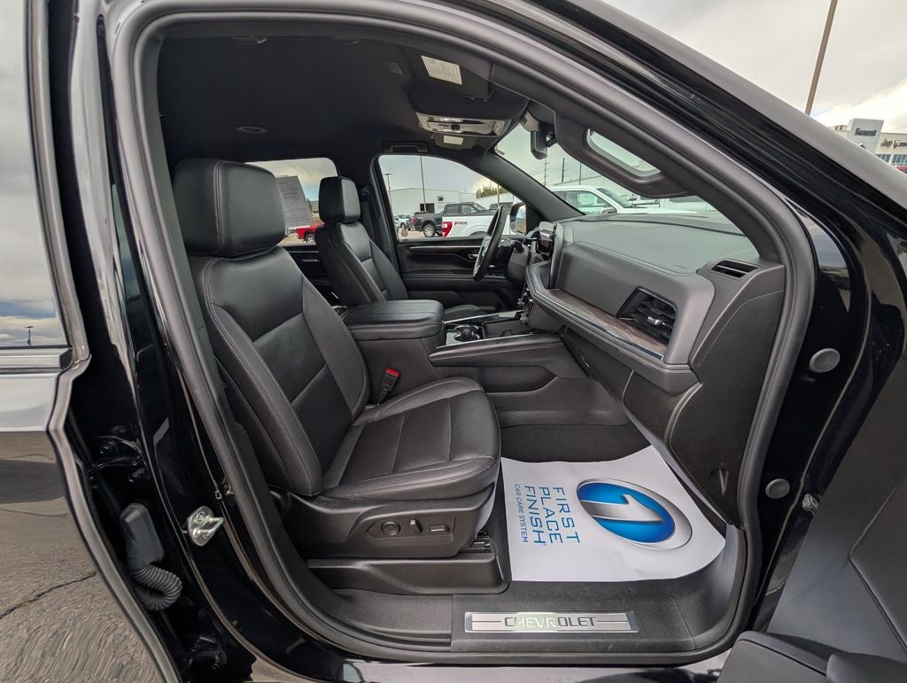 2025 Chevrolet Suburban Z71