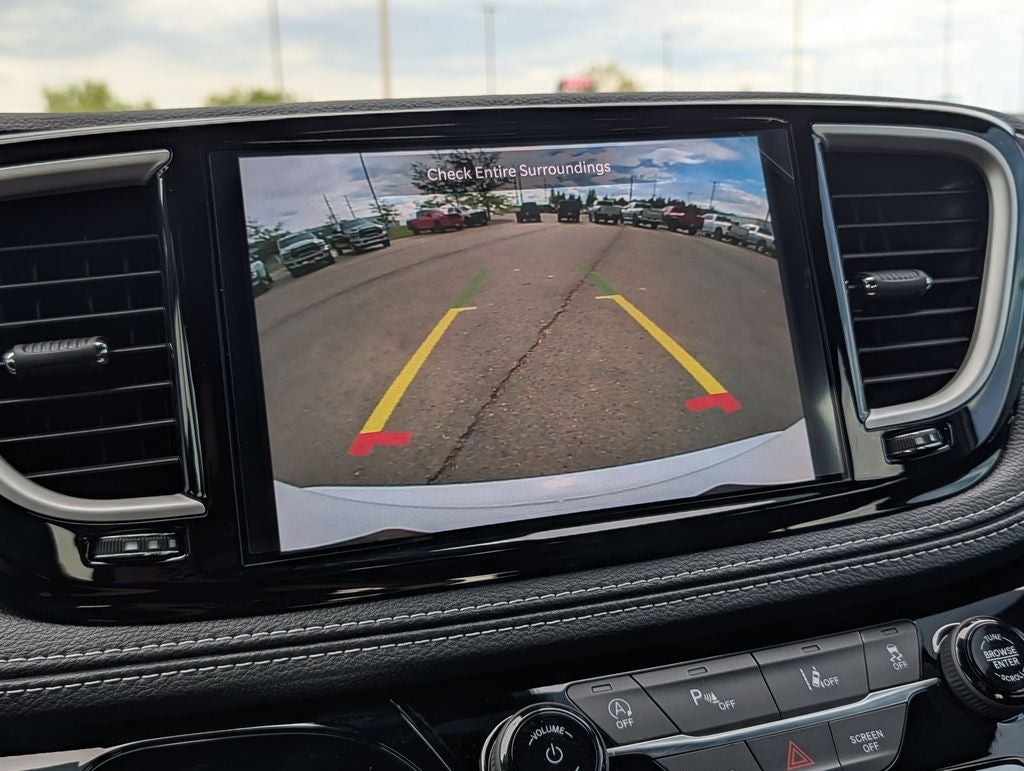 2027 Chrysler Pacifica Select AWD