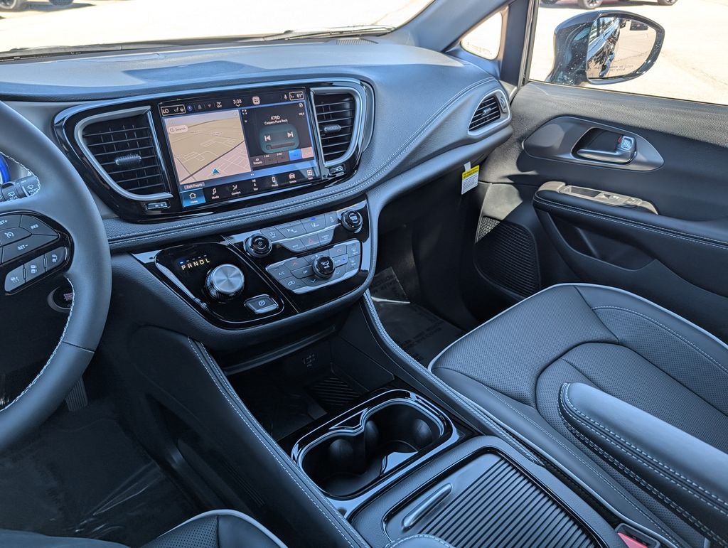 2027 Chrysler Pacifica Limited