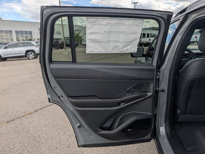 2026 Jeep Cherokee Overland Hybrid