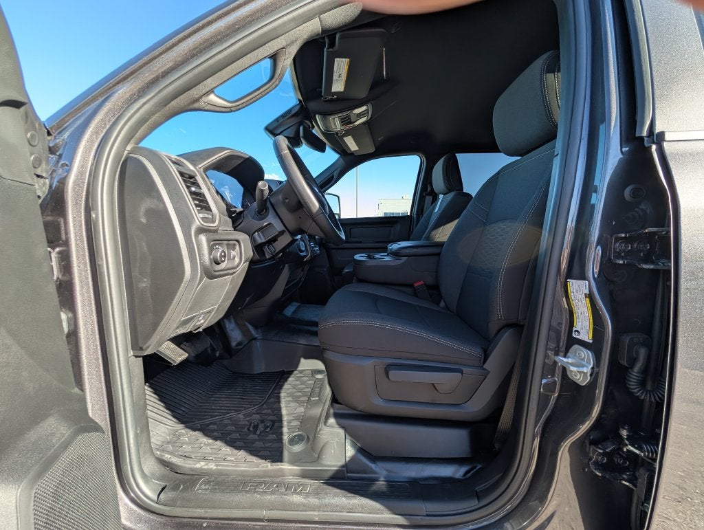 2027 RAM 3500 RAM 3500 TRADESMAN CREW CAB 4X4 8' BOX