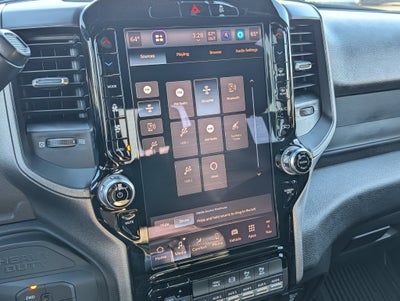2027 RAM 3500 RAM 3500 TRADESMAN CREW CAB 4X4 8' BOX