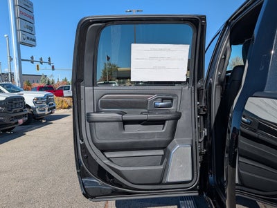 2027 RAM 3500 RAM 3500 LARAMIE CREW CAB 4X4 8' BOX