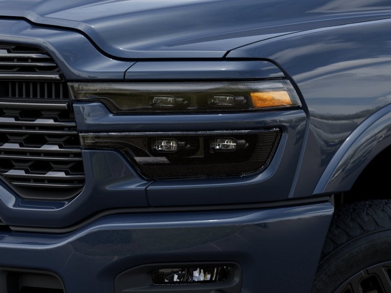 2027 RAM 3500 3500 LIMITED CREW CAB 4X4 8' BOX