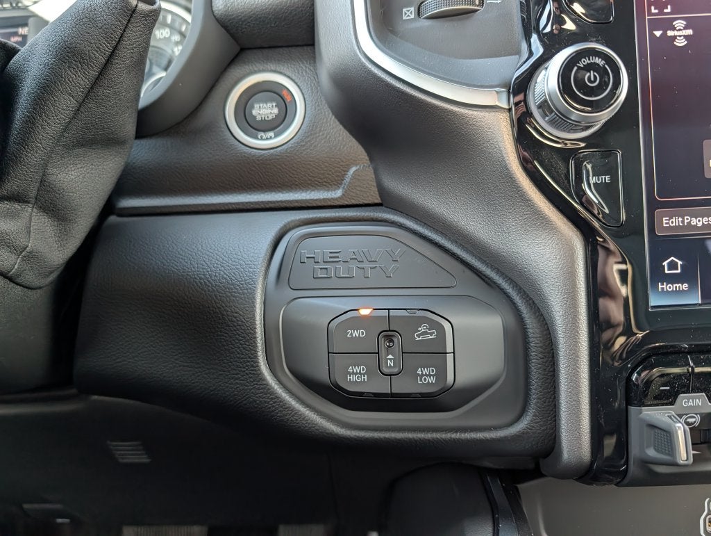 2027 RAM 2500 2500 BIG HORN CREW CAB 4X4 6'4' BOX