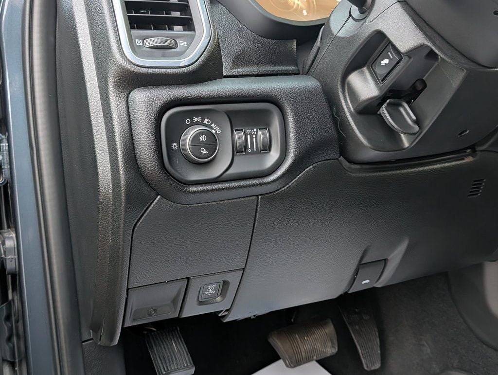 2025 RAM 2500 Laramie Night Edition
