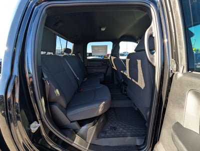 2027 RAM 2500 2500 TRADESMAN CREW CAB 4X4 6'4' BOX