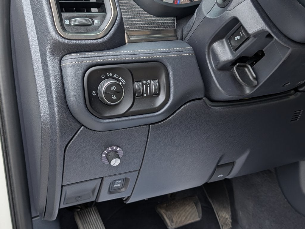 2022 RAM 2500 Limited Crew Cab 4x4 6'4' Box