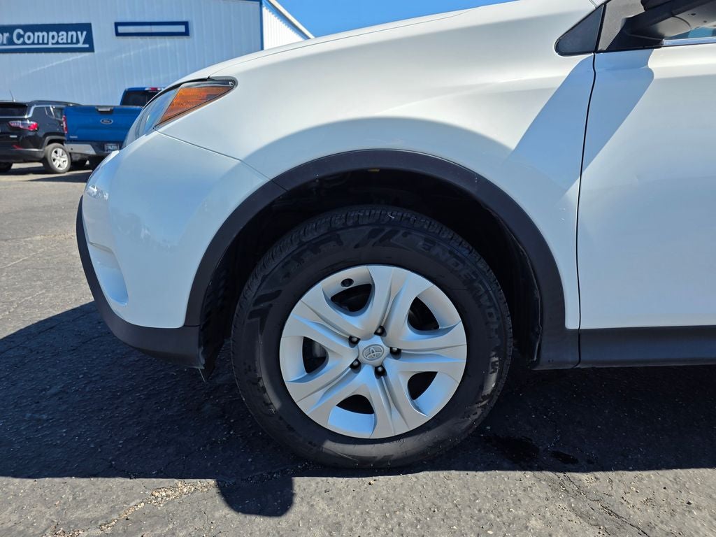 2015 Toyota RAV4 LE