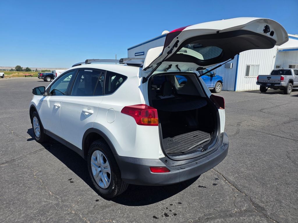 2015 Toyota RAV4 LE