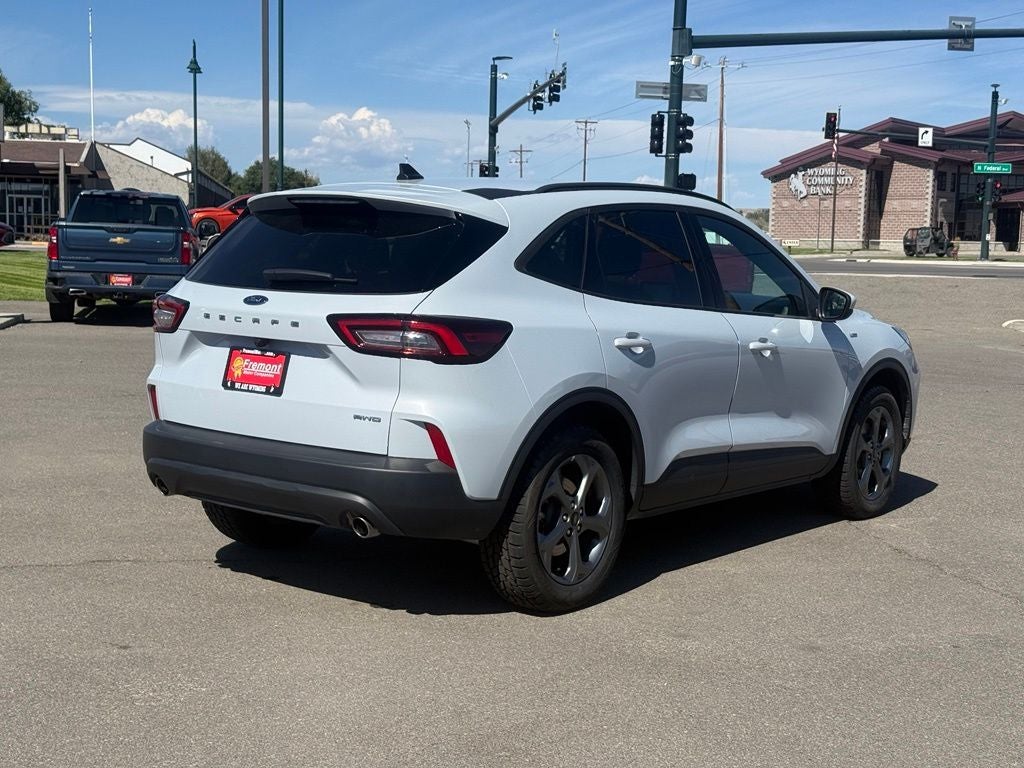2025 Ford Escape ST-Line Select