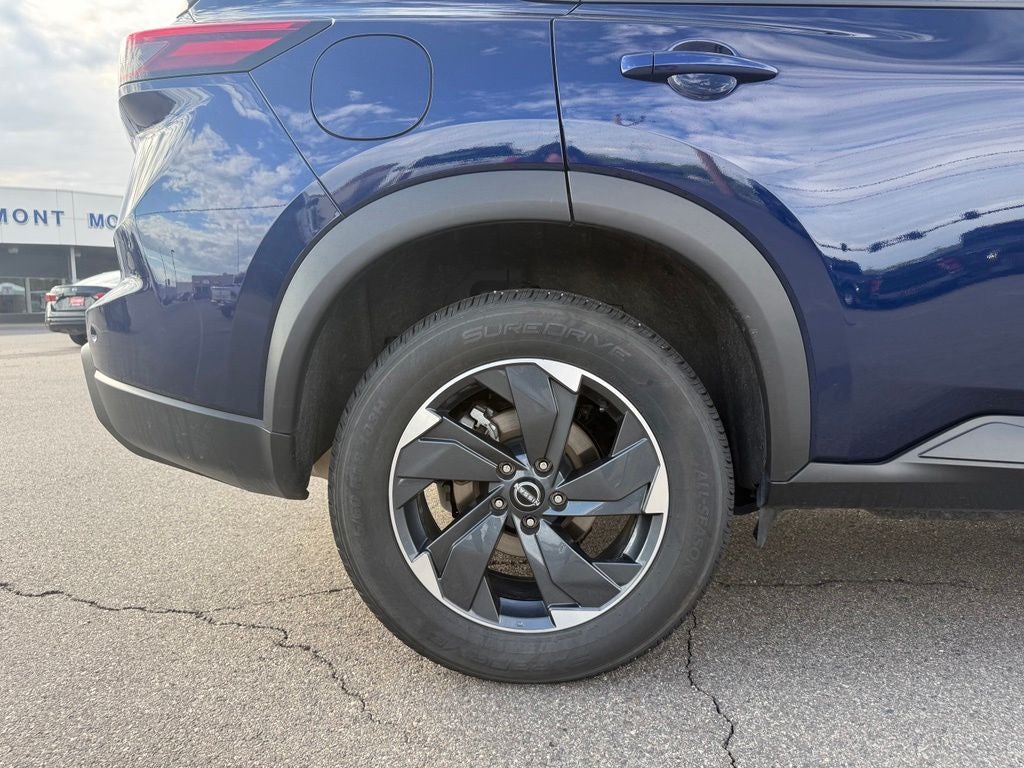 2025 Nissan Rogue SV