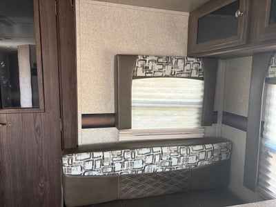 2017 Forest RIver Rockwood 2902WS
