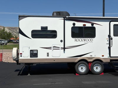 2017 Forest RIver Rockwood 2902WS