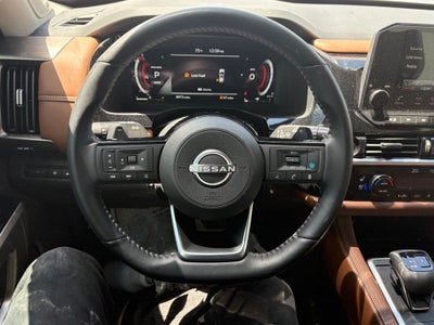 2025 Nissan Pathfinder Platinum