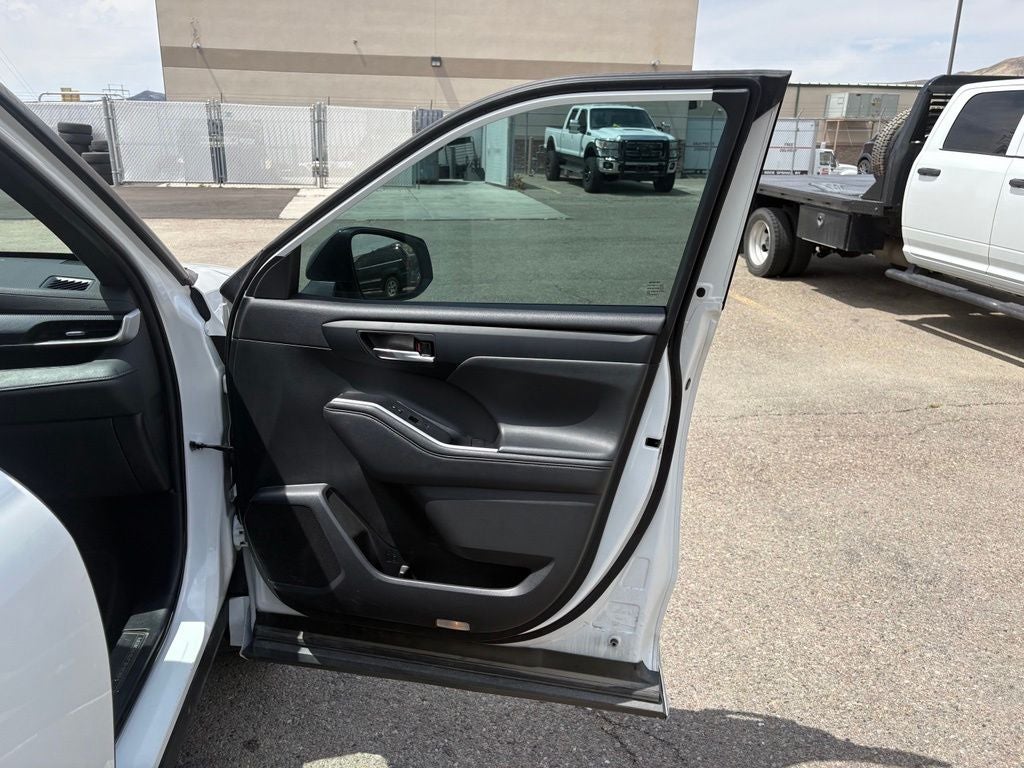 2022 Toyota Highlander XSE
