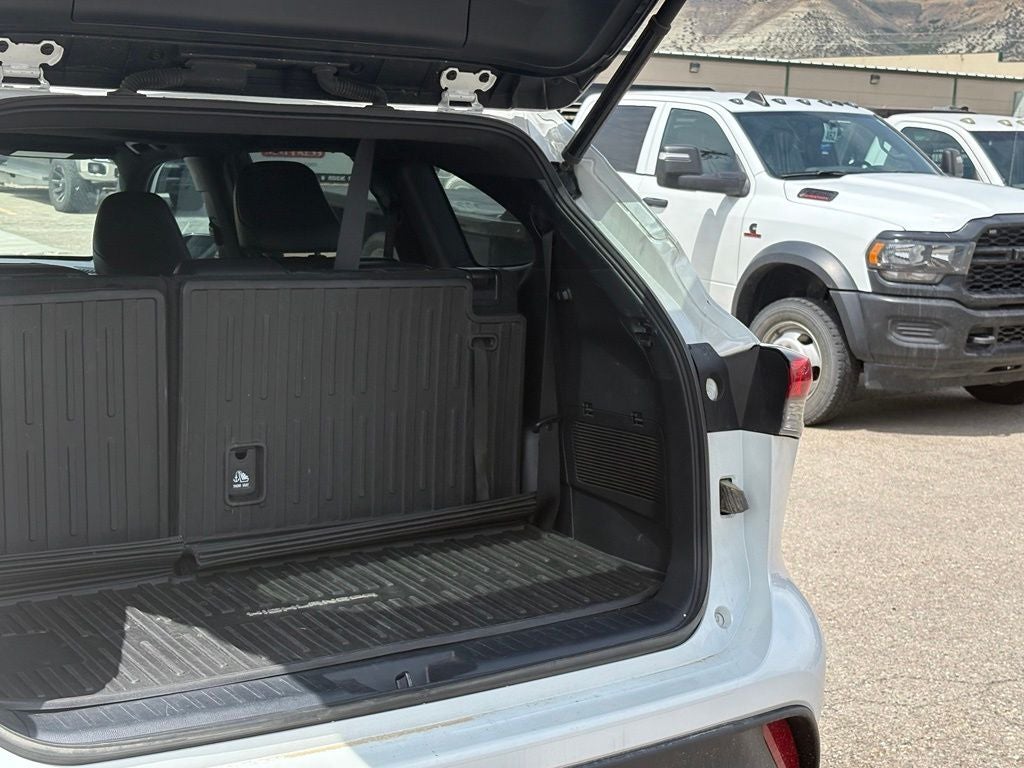 2022 Toyota Highlander XSE
