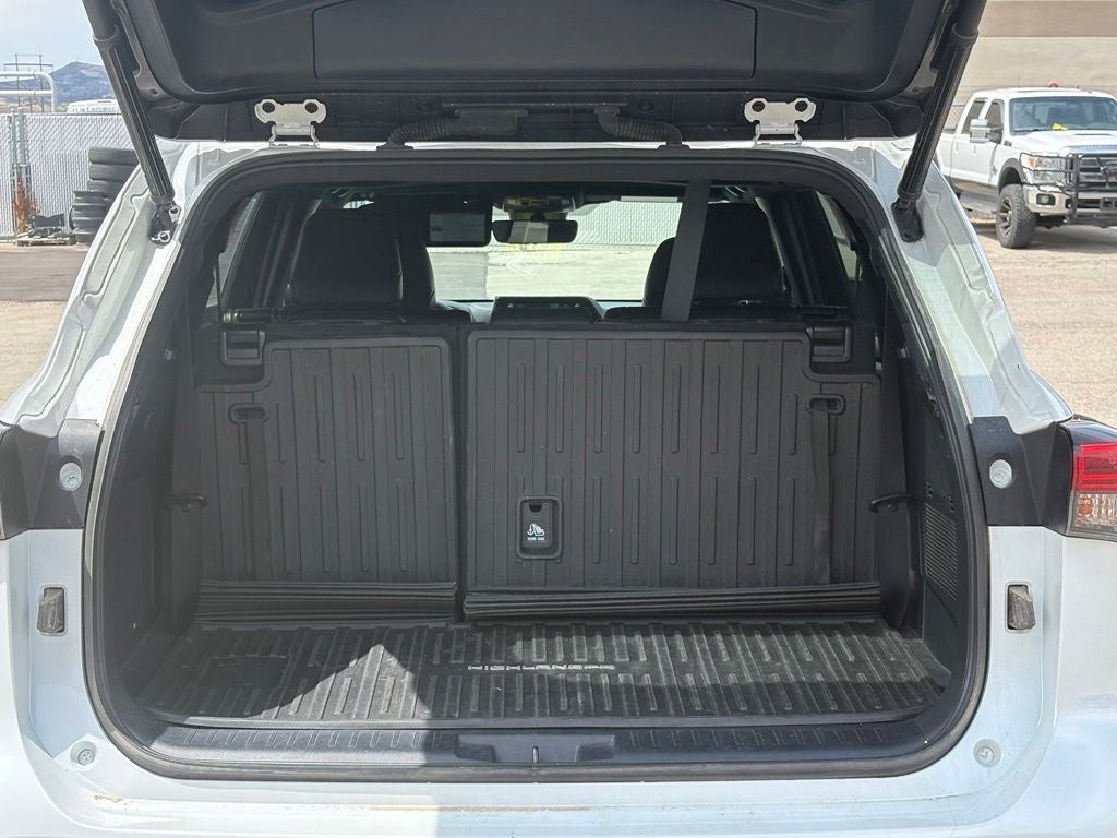 2022 Toyota Highlander XSE