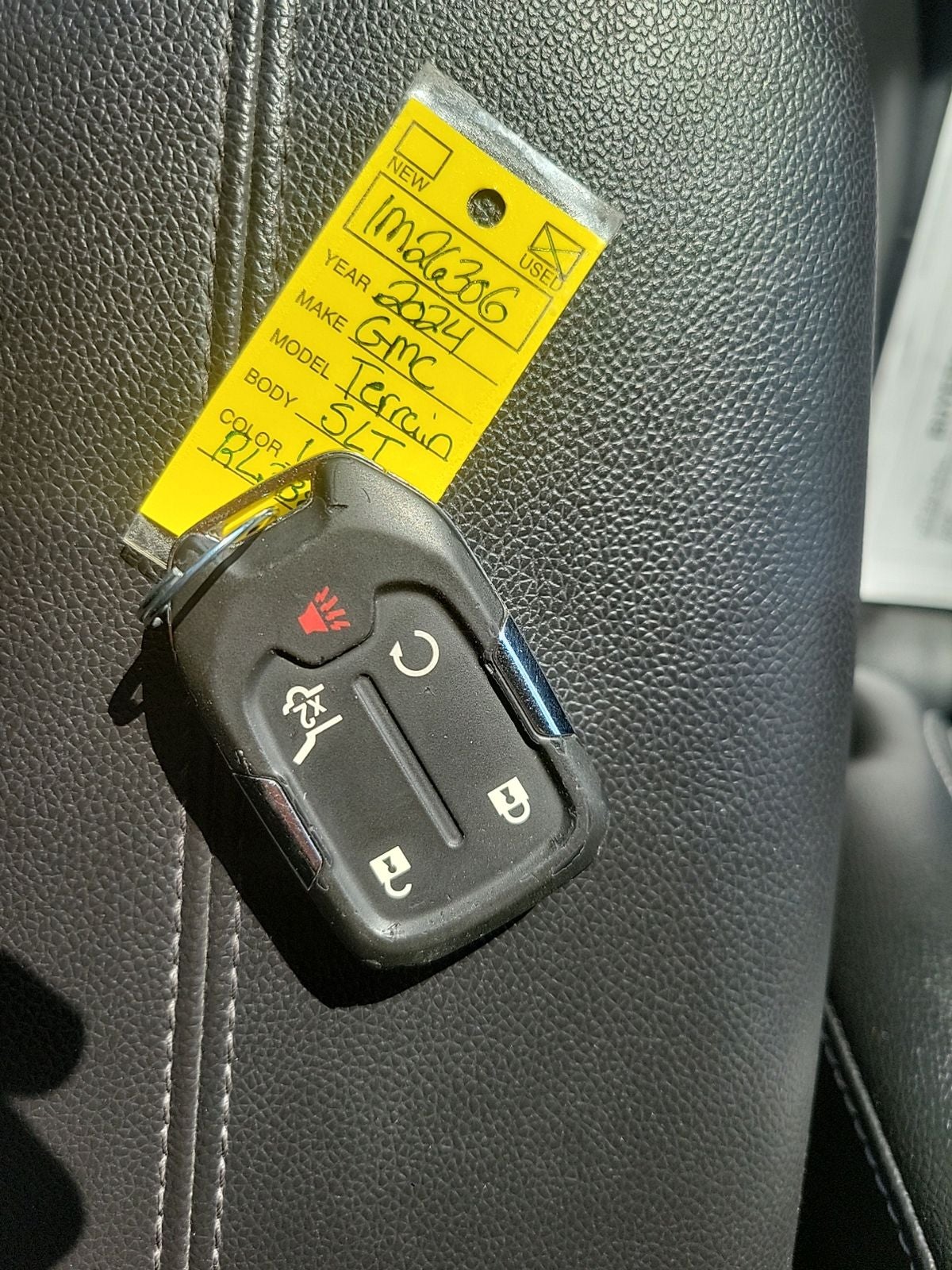 2024 GMC Terrain SLT
