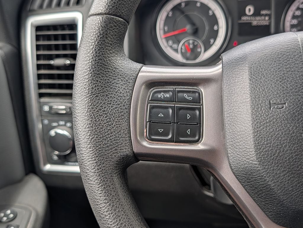 2022 RAM 1500 Classic SLT 4X4