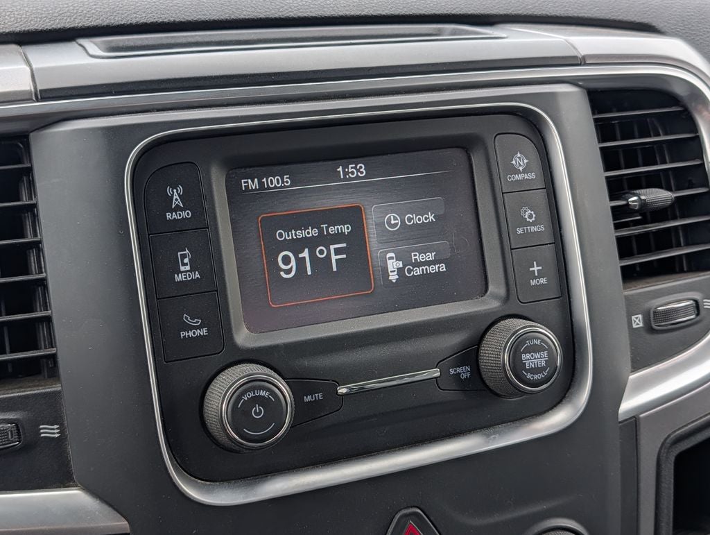2022 RAM 1500 Classic SLT 4X4