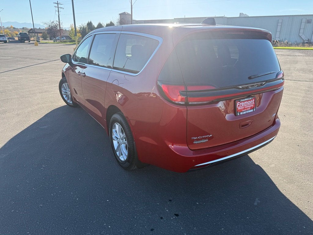 2027 Chrysler Pacifica PACIFICA SELECT AWD