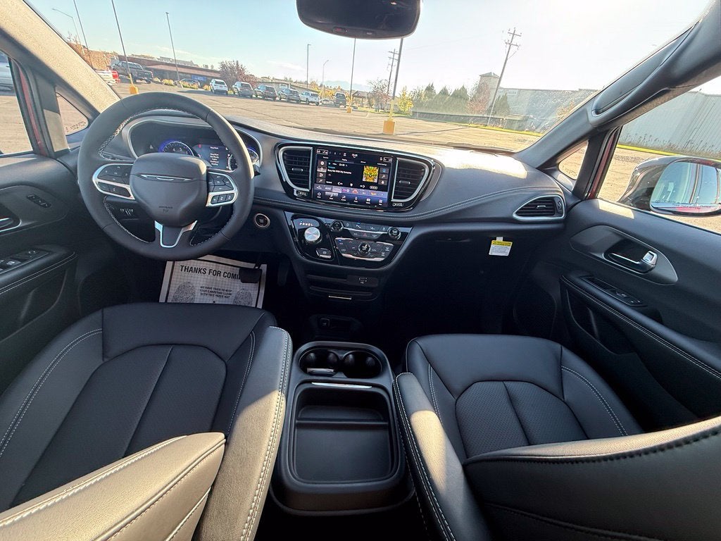 2027 Chrysler Pacifica PACIFICA SELECT AWD