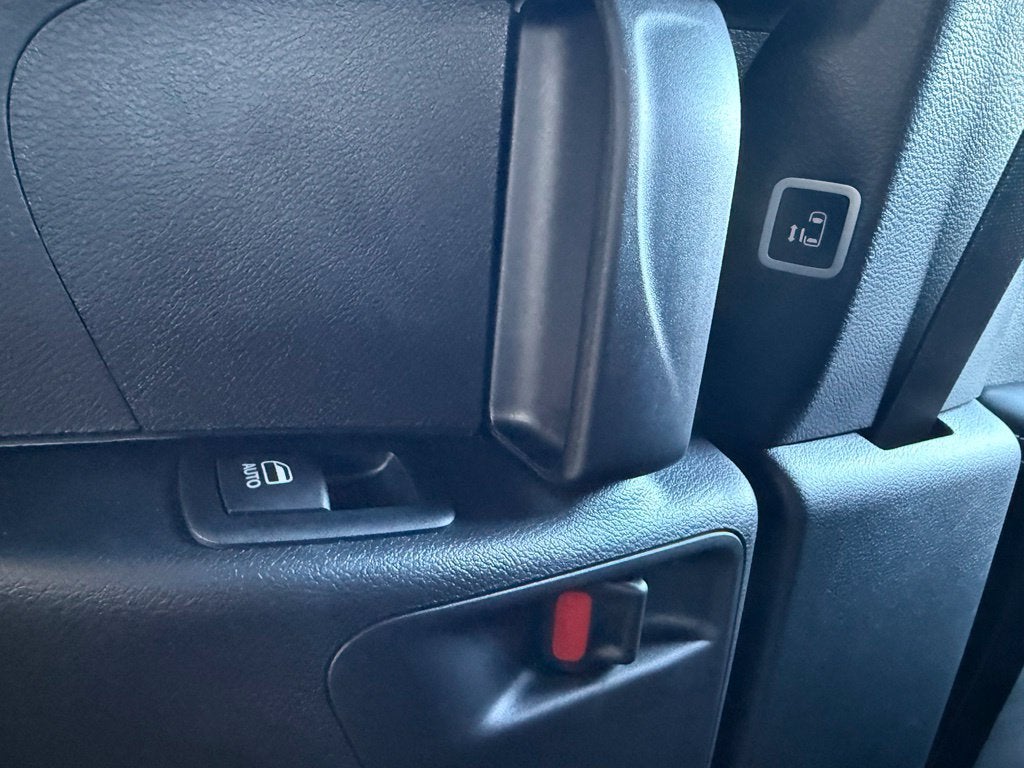 2027 Chrysler Pacifica PACIFICA SELECT AWD