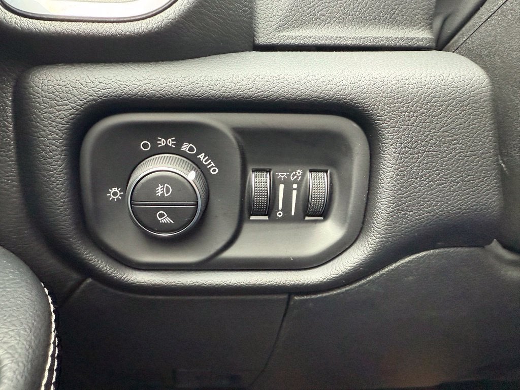 2027 RAM 3500 3500 LAIE CREW CAB 4X4 8' BOX