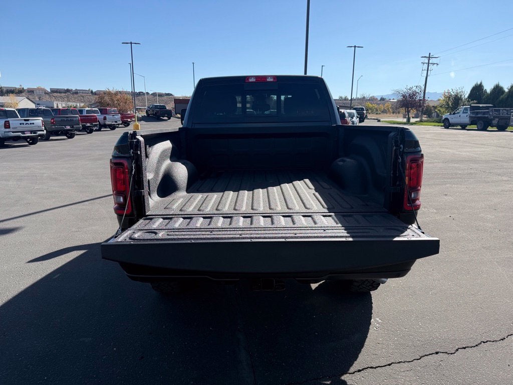 2027 RAM 2500 2500 TRADESMAN CREW CAB 4X4 6'4' BOX