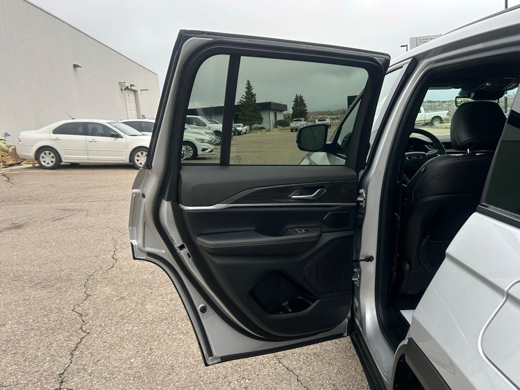 2026 Jeep Grand Cherokee Limited Reserve