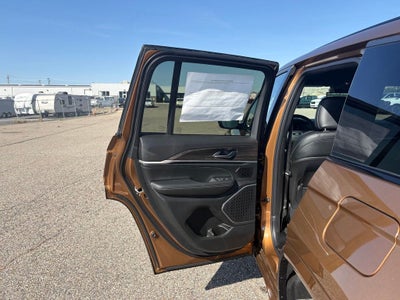 2026 Jeep Grand Cherokee Limited Reserve