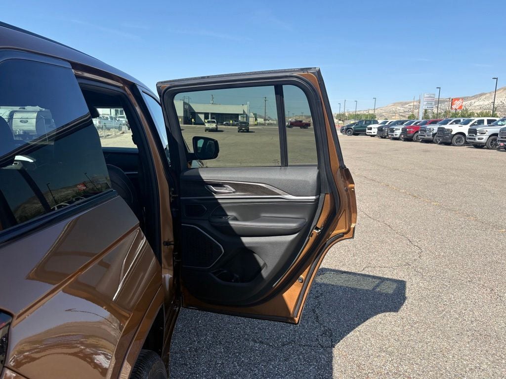 2026 Jeep Grand Cherokee Limited Reserve